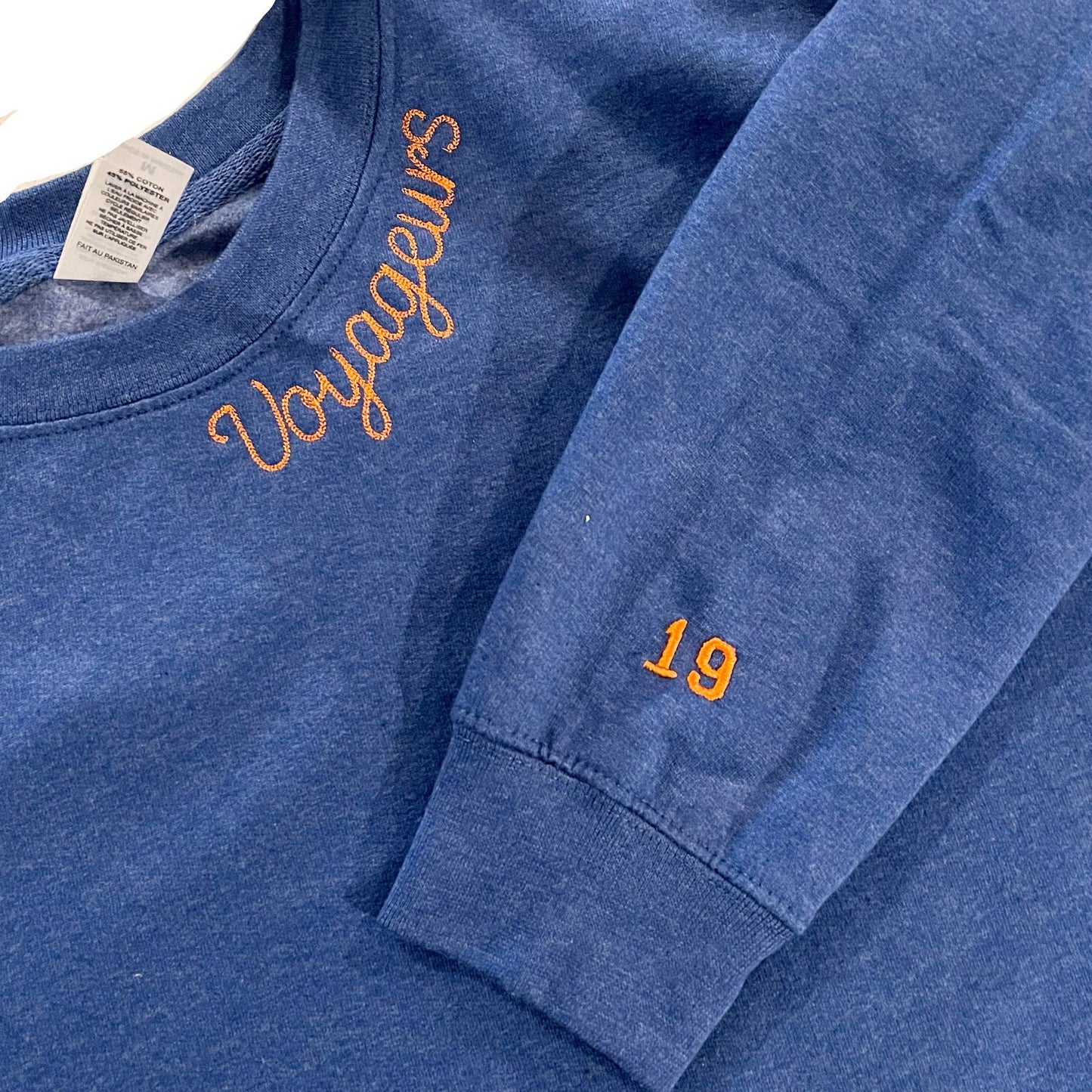 De Pere Voyageurs Youth Hockey Crewneck Sweatshirt - Chain Stitch